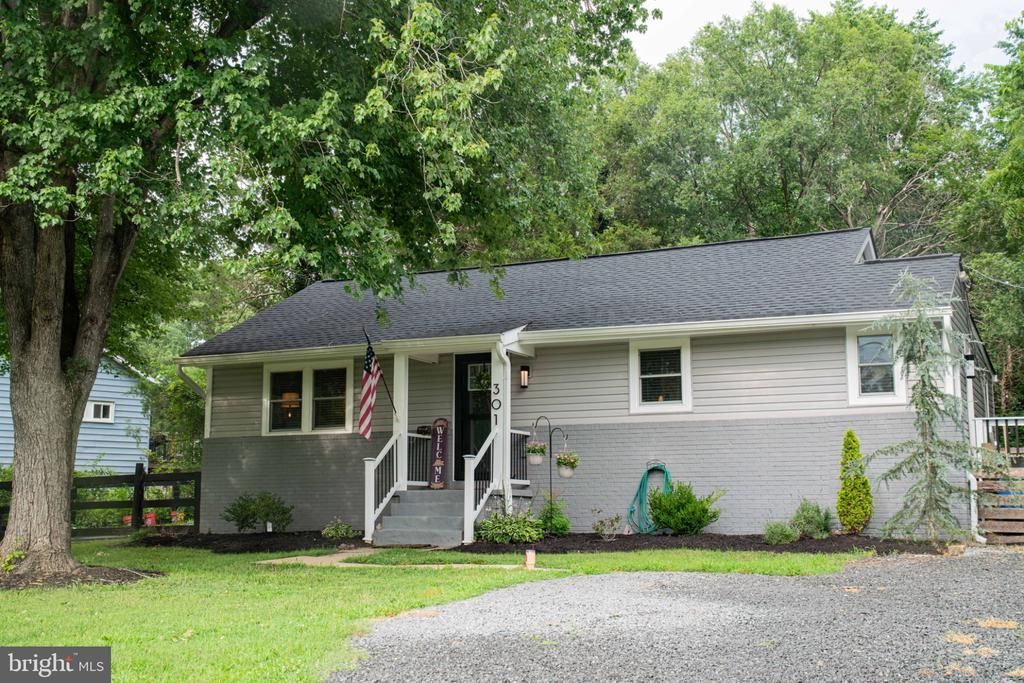 301 N Duey Road, Remington, VA 22734 Main Photo