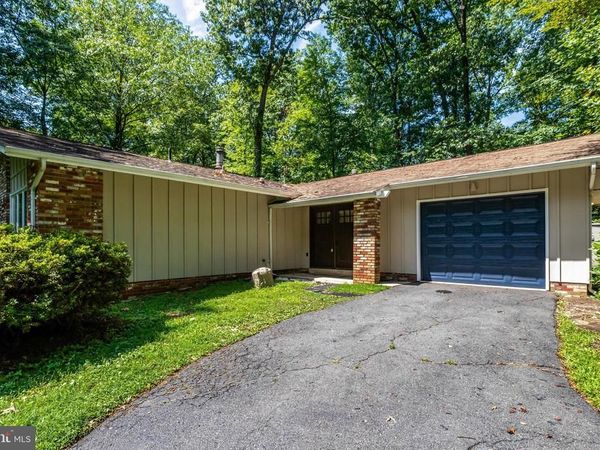 8701 NORFOLK AVENUE, ANNANDALE, VA 22003