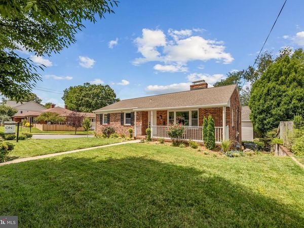 1329 BRENT STREET, FREDERICKSBURG, VA 22401