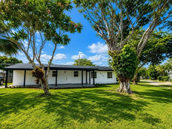 4715 SW 23rd St , Fort Lauderdale, FL 33317