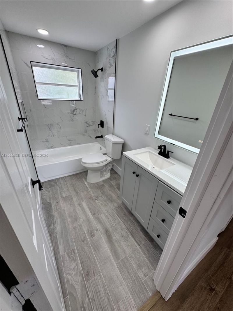 4715 SW 23rd St, Fort Lauderdale, FL 33317 Photo