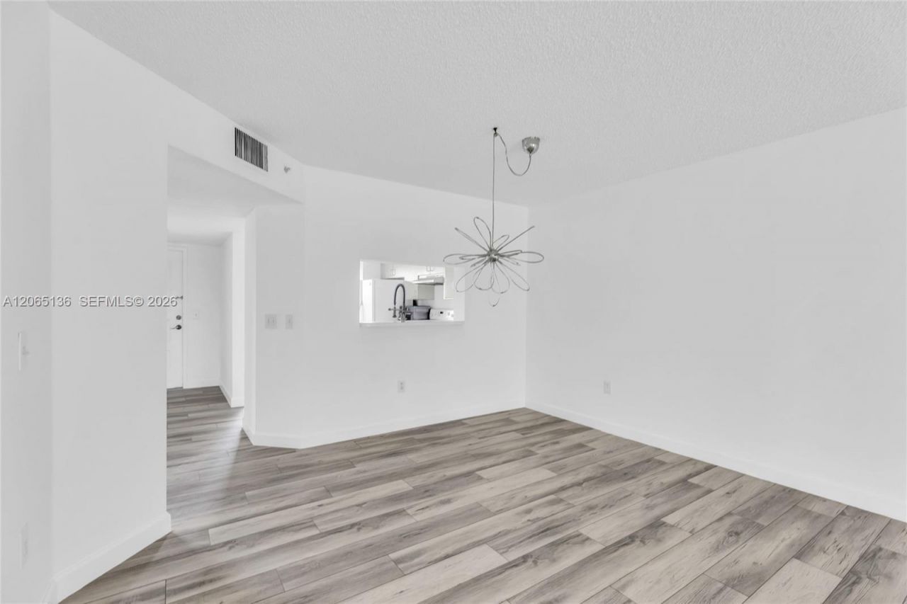 550 SW 138th Ave , Unit 309K, Pembroke Pines, FL 33027 Photo