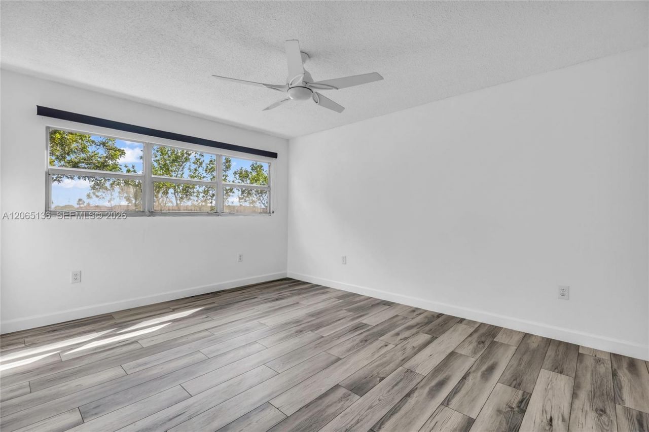 550 SW 138th Ave , Unit 309K, Pembroke Pines, FL 33027 Photo