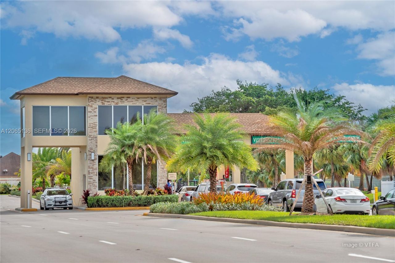 550 SW 138th Ave , Unit 309K, Pembroke Pines, FL 33027 Photo