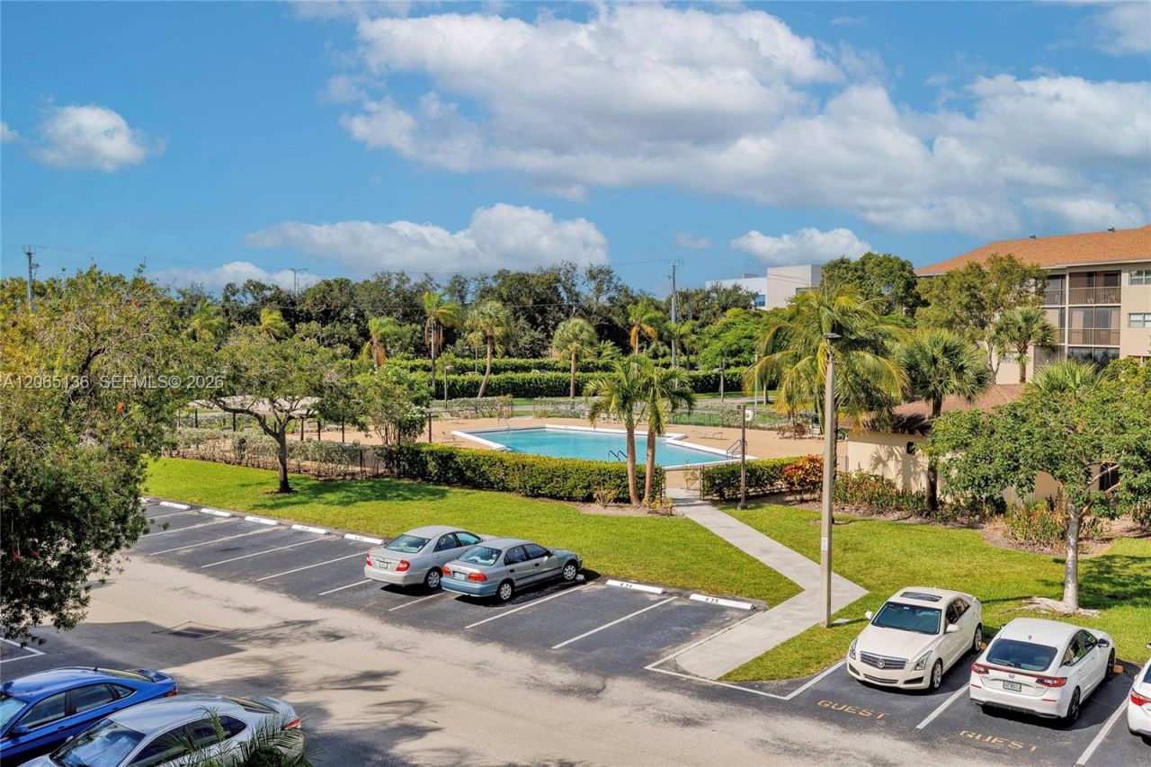 550 SW 138th Ave , Unit 309K, Pembroke Pines, FL 33027 Photo