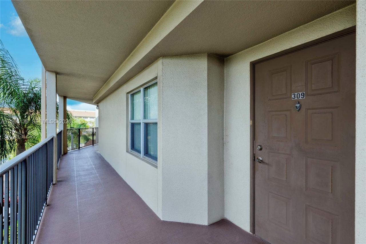 550 SW 138th Ave , Unit 309K, Pembroke Pines, FL 33027 Photo