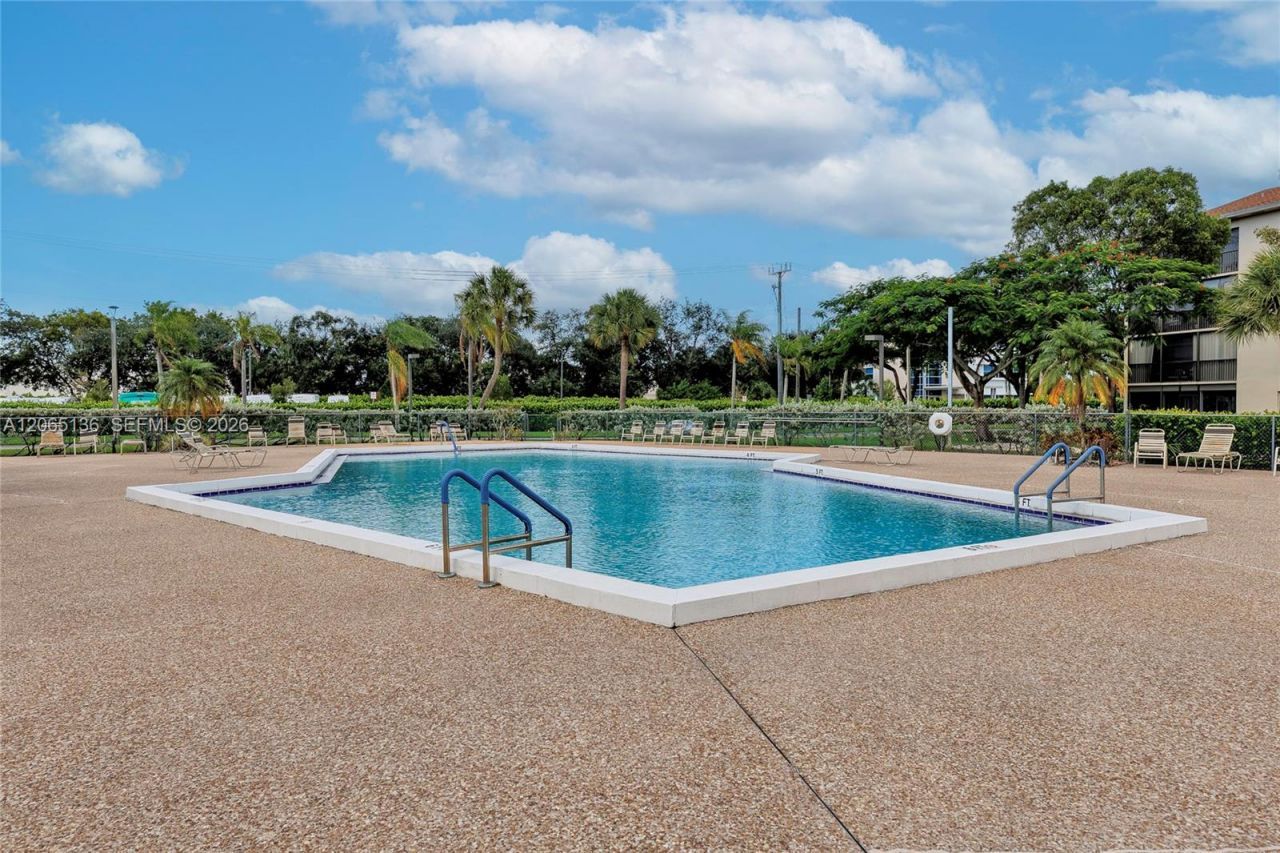 550 SW 138th Ave , Unit 309K, Pembroke Pines, FL 33027 Photo