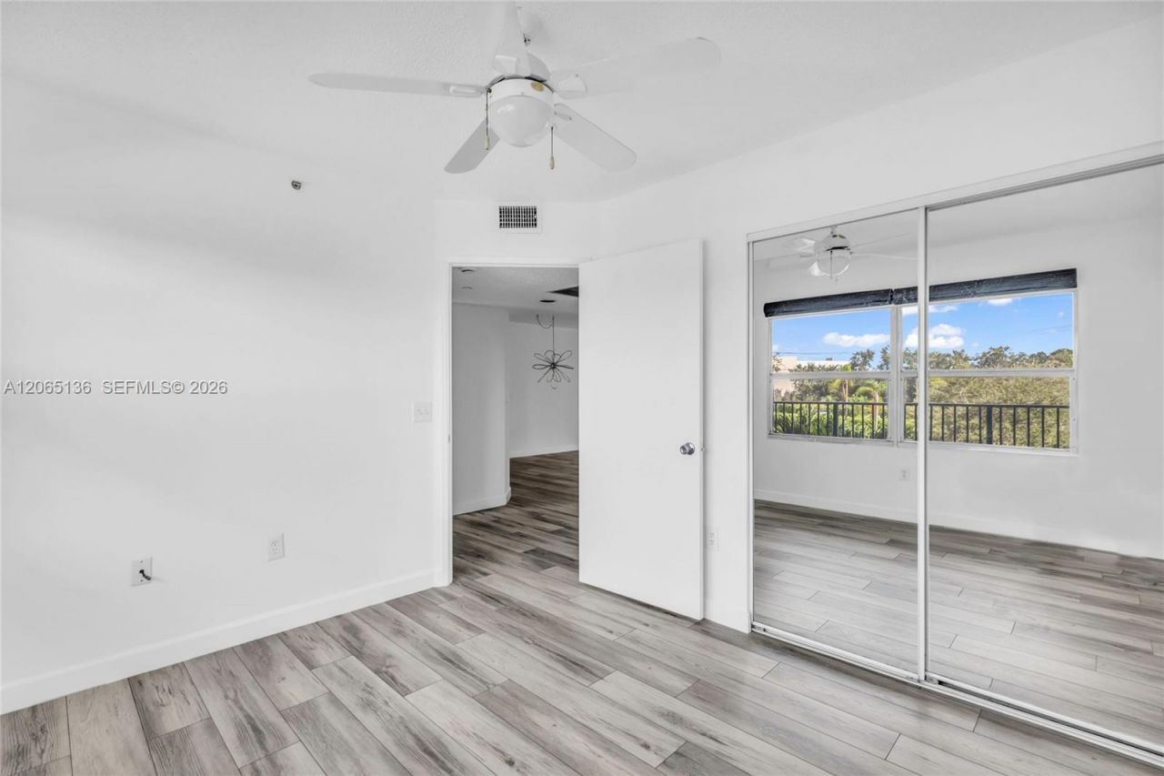 550 SW 138th Ave , Unit 309K, Pembroke Pines, FL 33027 Photo