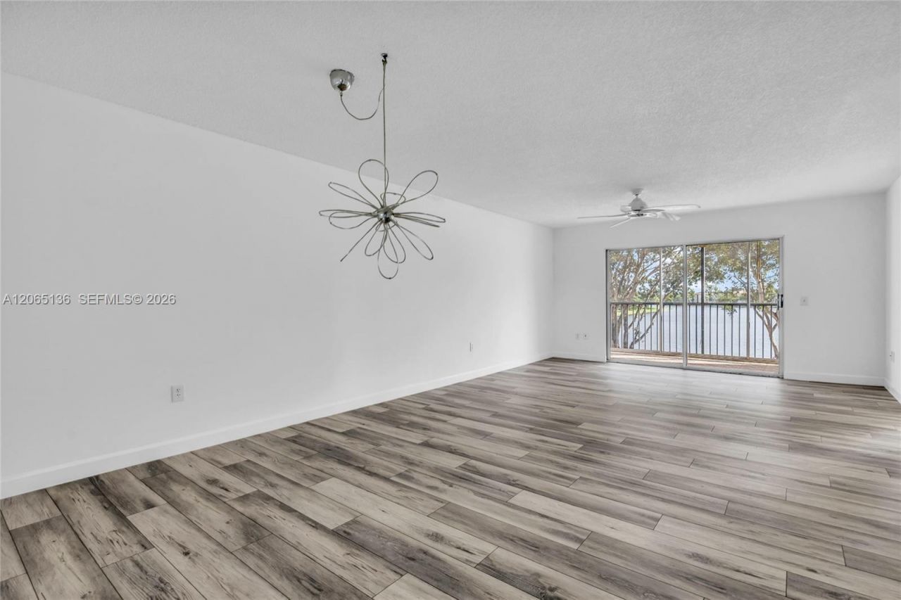 550 SW 138th Ave , Unit 309K, Pembroke Pines, FL 33027 Photo