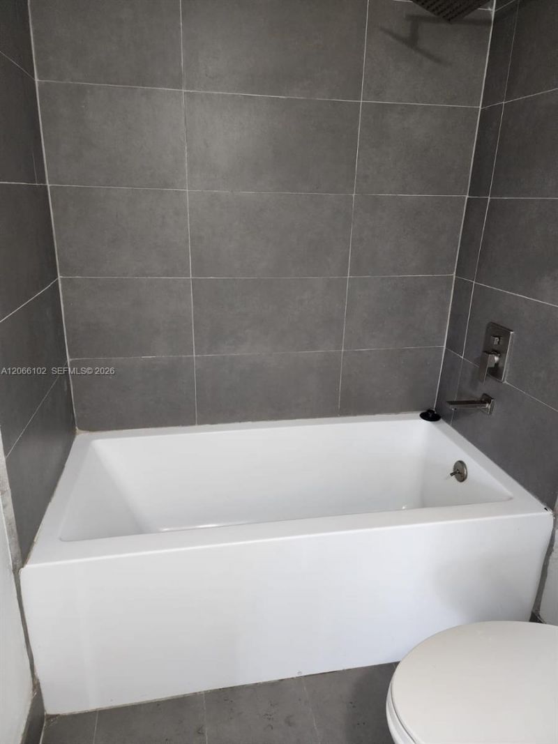 2445 SW 18th Ter , Unit 711, Fort Lauderdale, FL 33315 Photo
