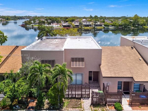 1217 NW 122nd Ter , Pembroke Pines, FL 33026