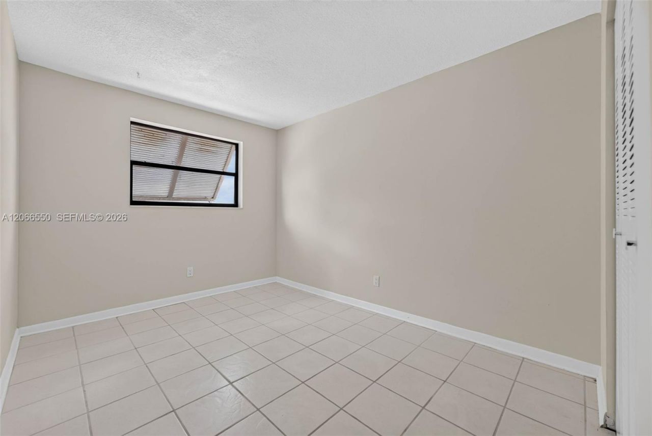 1217 NW 122nd Ter , Pembroke Pines, FL 33026 Photo