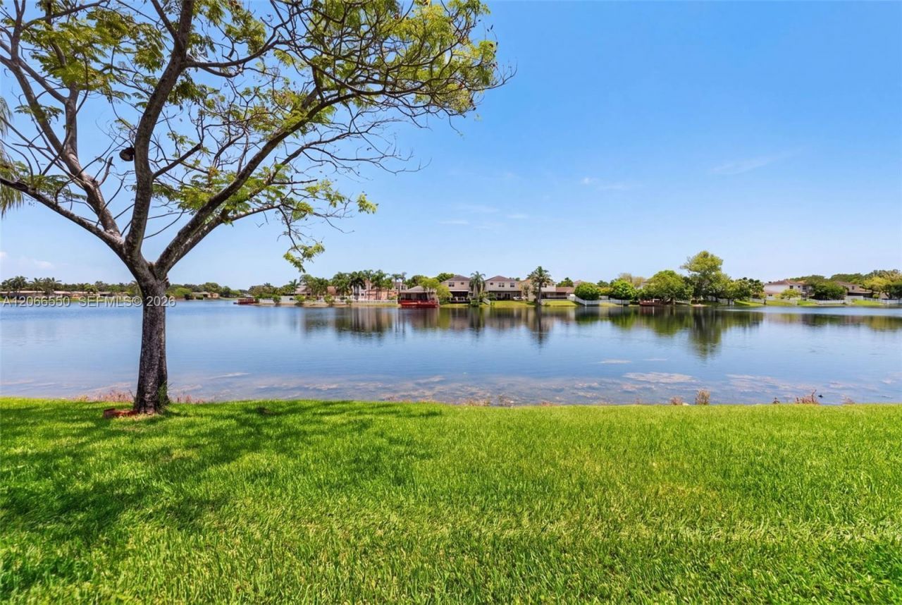 1217 NW 122nd Ter , Pembroke Pines, FL 33026 Photo