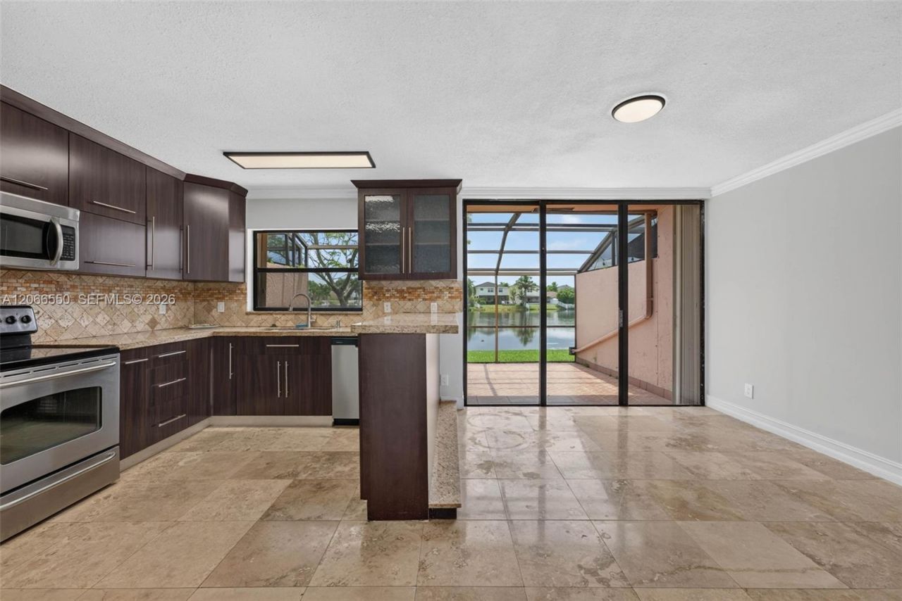 1217 NW 122nd Ter , Pembroke Pines, FL 33026 Photo