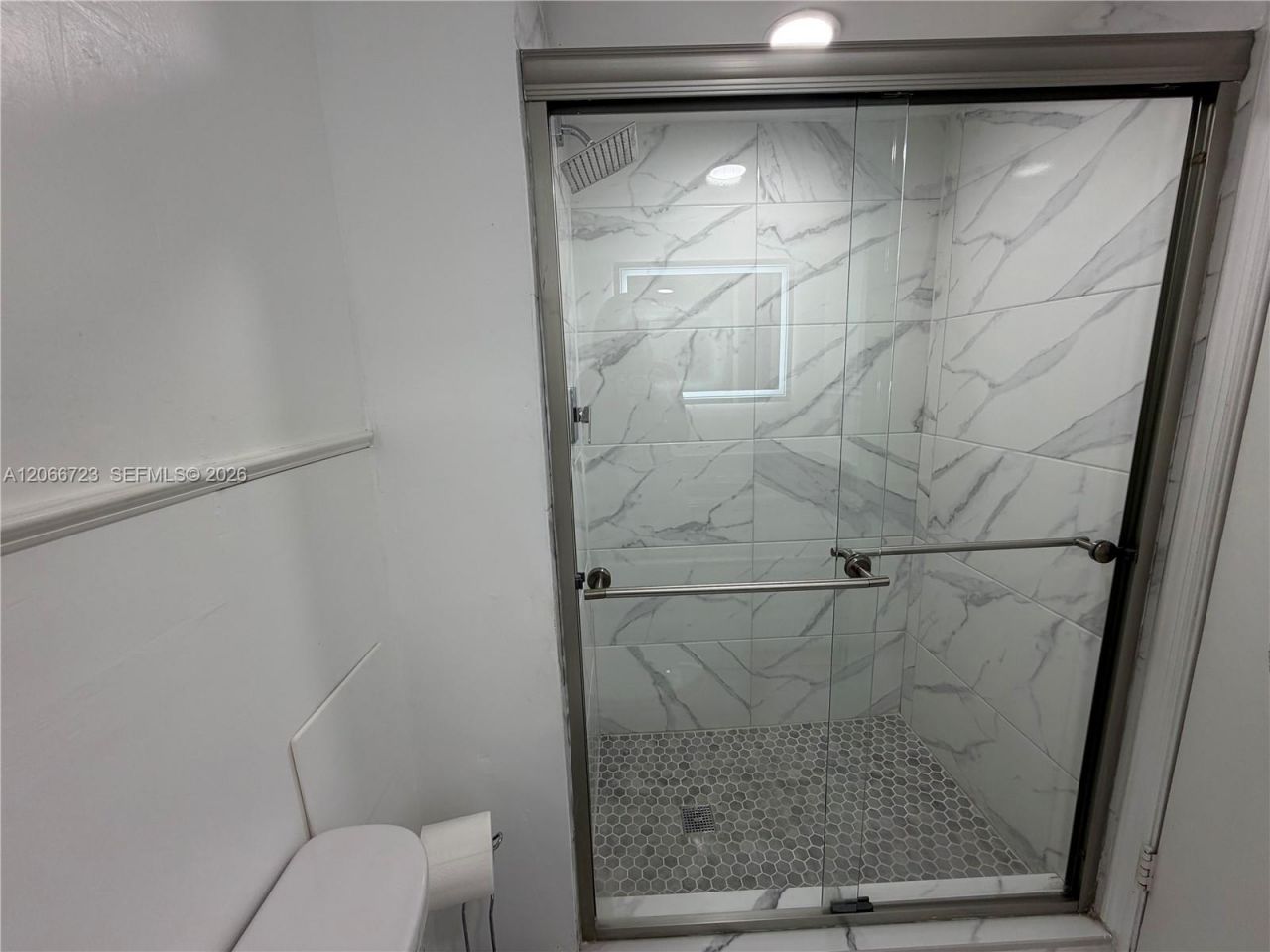18031 Biscayne Blvd , Unit 601, Aventura, FL 33160 Photo