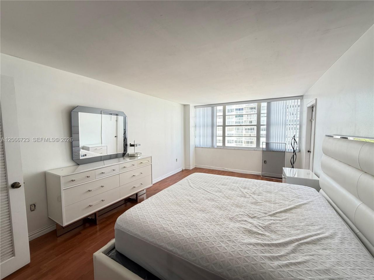 18031 Biscayne Blvd , Unit 601, Aventura, FL 33160 Photo