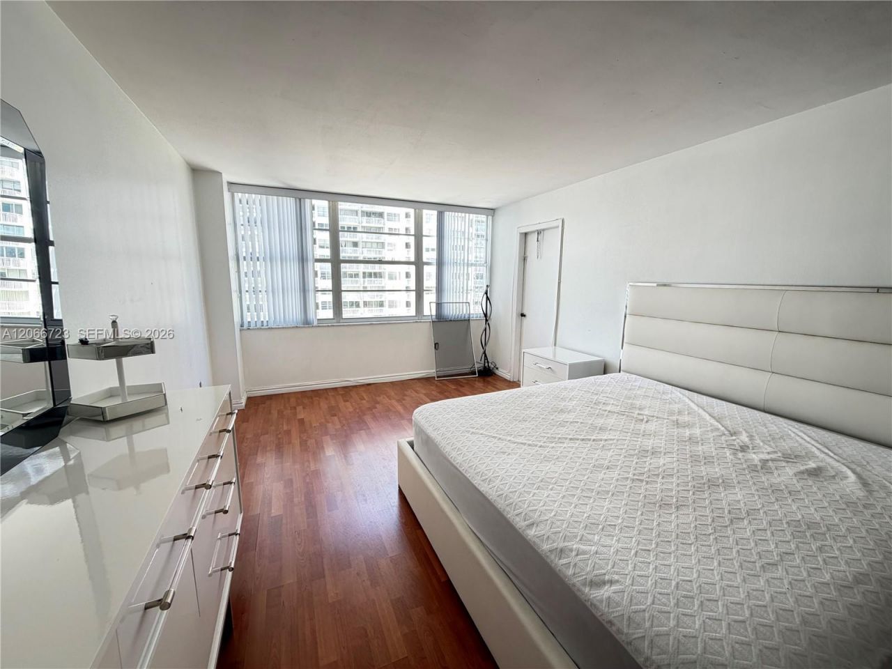 18031 Biscayne Blvd , Unit 601, Aventura, FL 33160 Photo