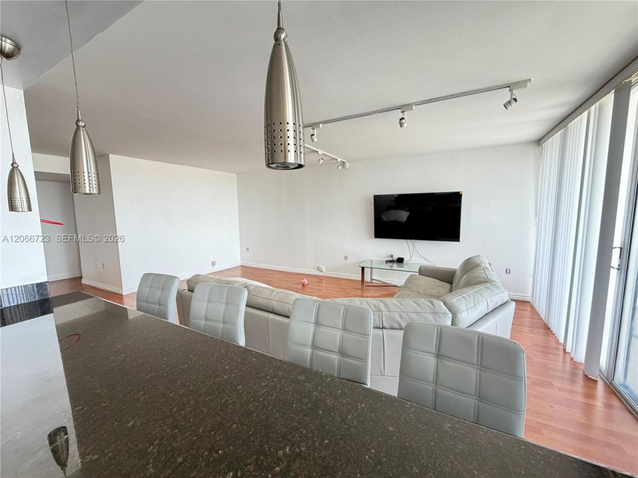 18031 Biscayne Blvd , Unit 601, Aventura, FL 33160 Photo