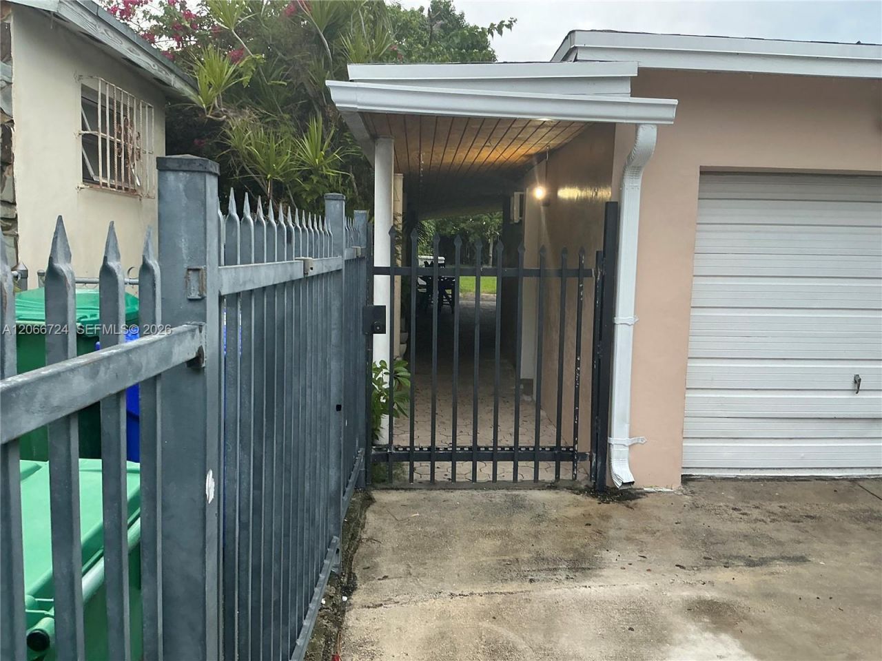 1855 NW 32nd St , Miami, FL 33142 Photo