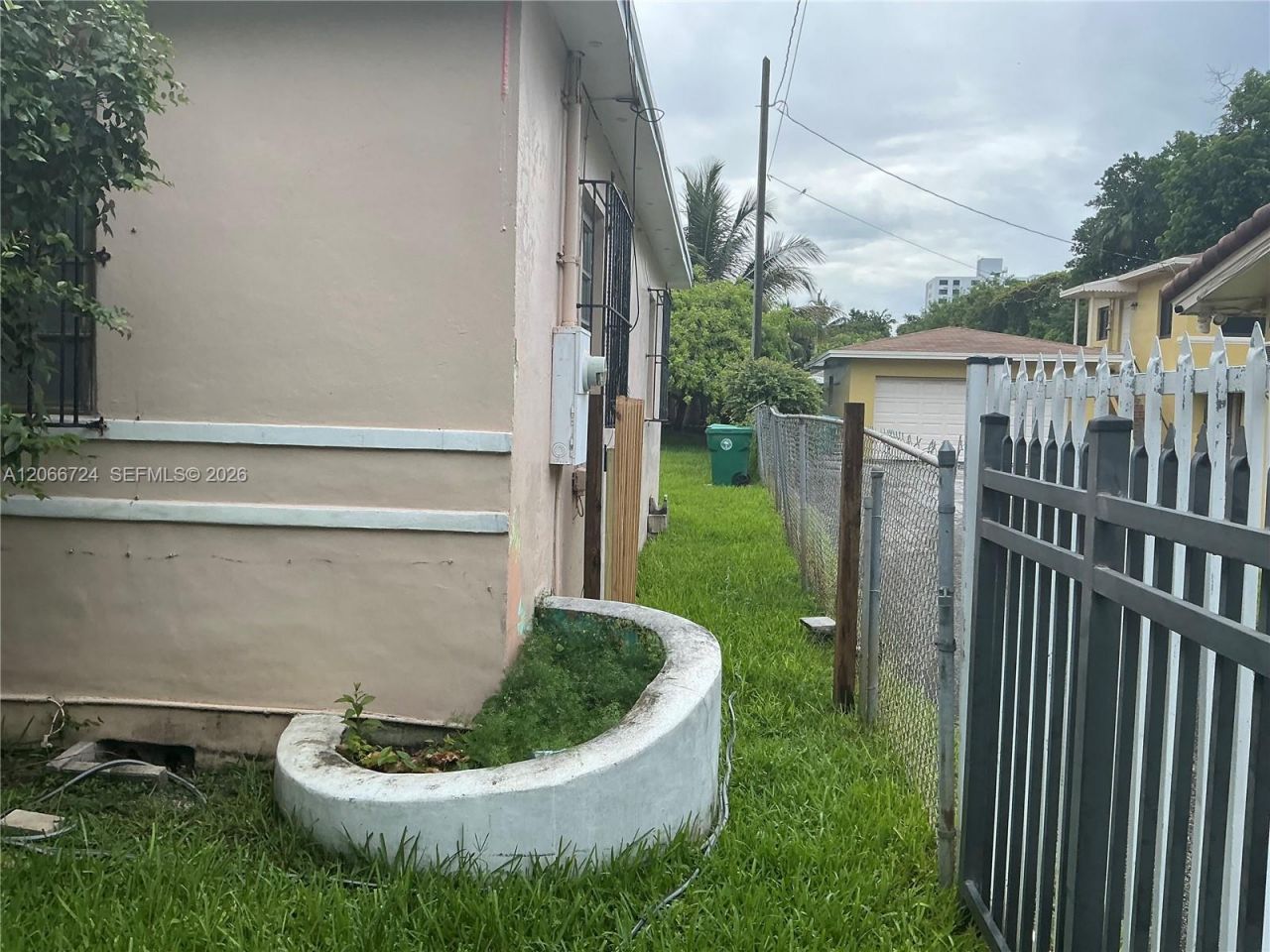 1855 NW 32nd St , Miami, FL 33142 Photo