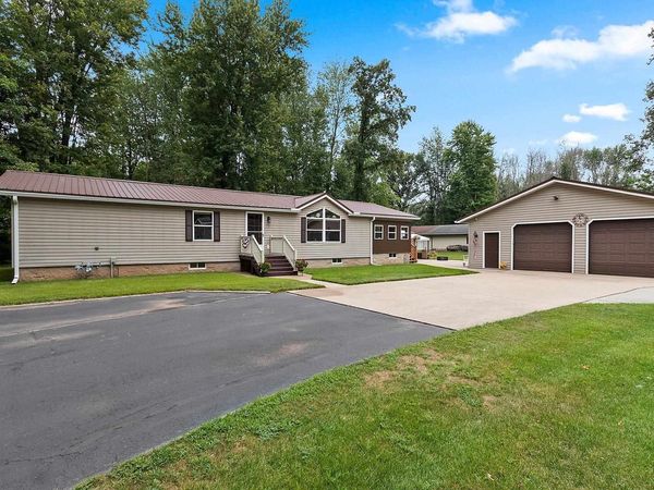 W4933 WOODLAND ROAD, Bonduel, WI 54107