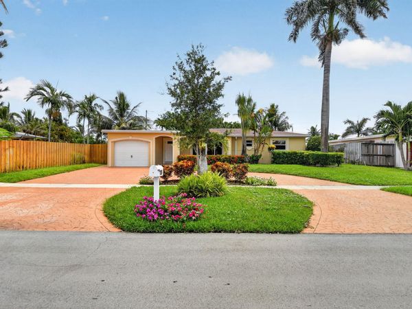 2250 NE 4TH Court, Boca Raton, FL 33431