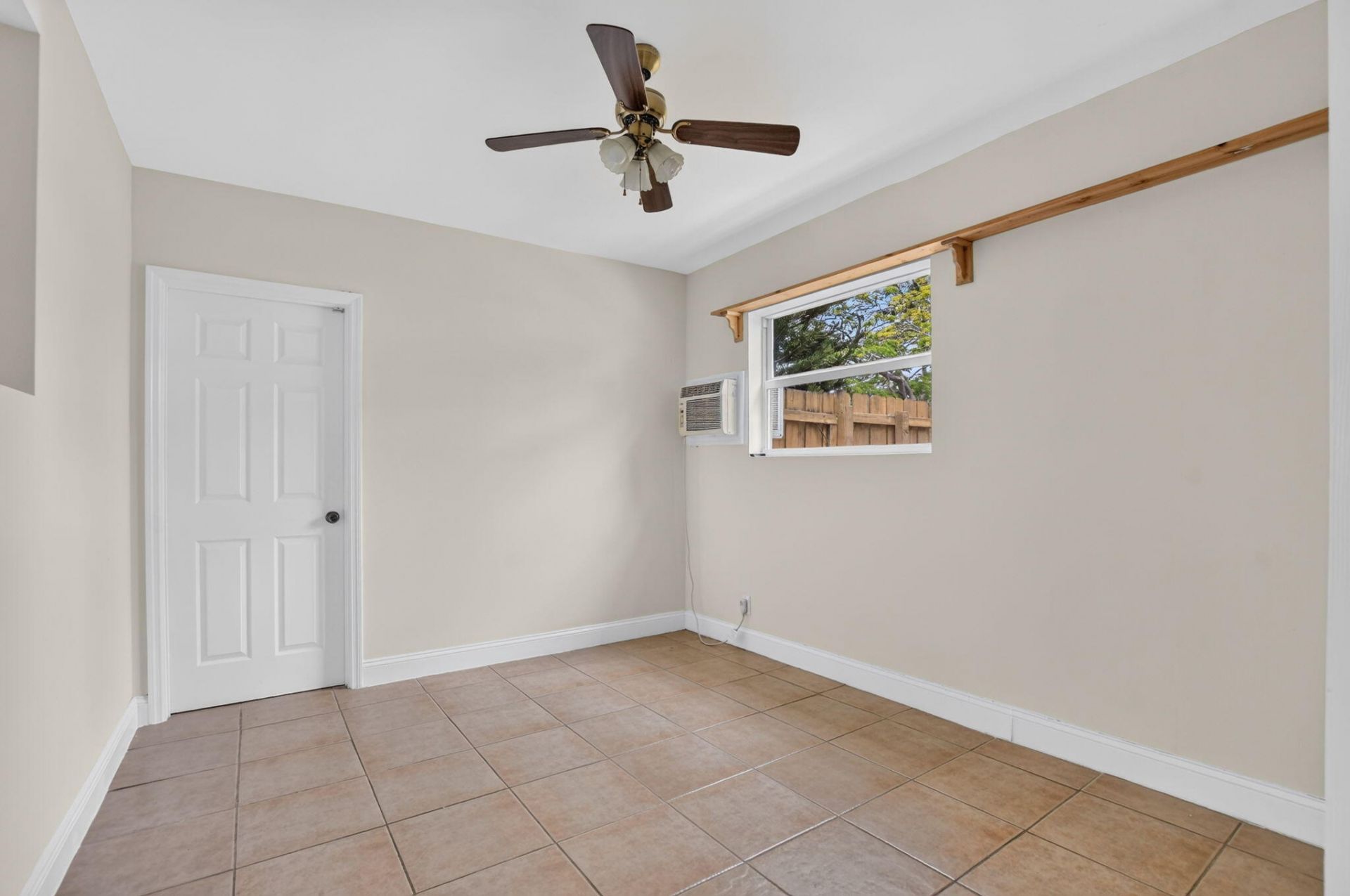 2250 NE 4th Court, Boca Raton, FL 33431 Photo
