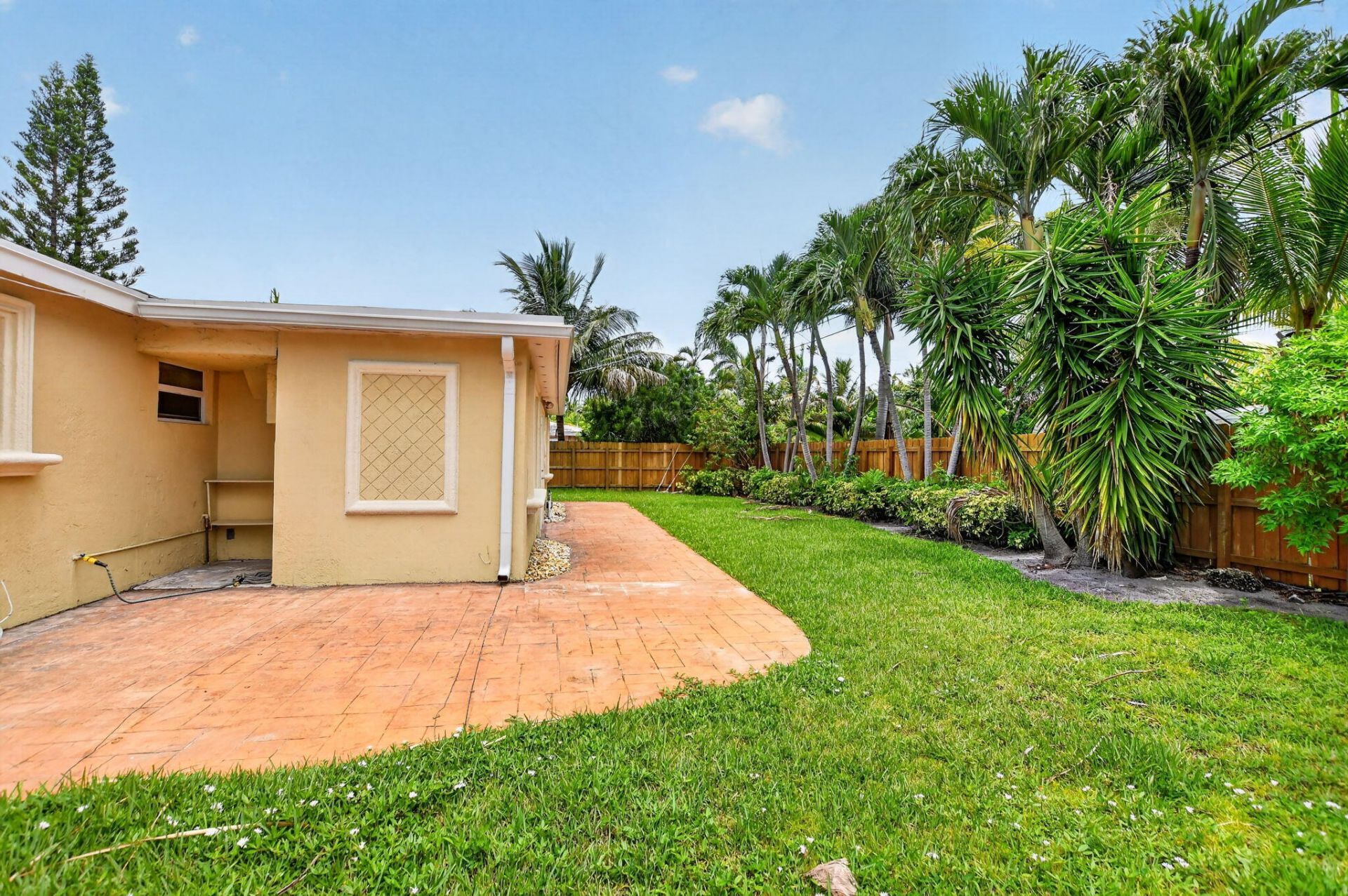 2250 NE 4th Court, Boca Raton, FL 33431 Photo