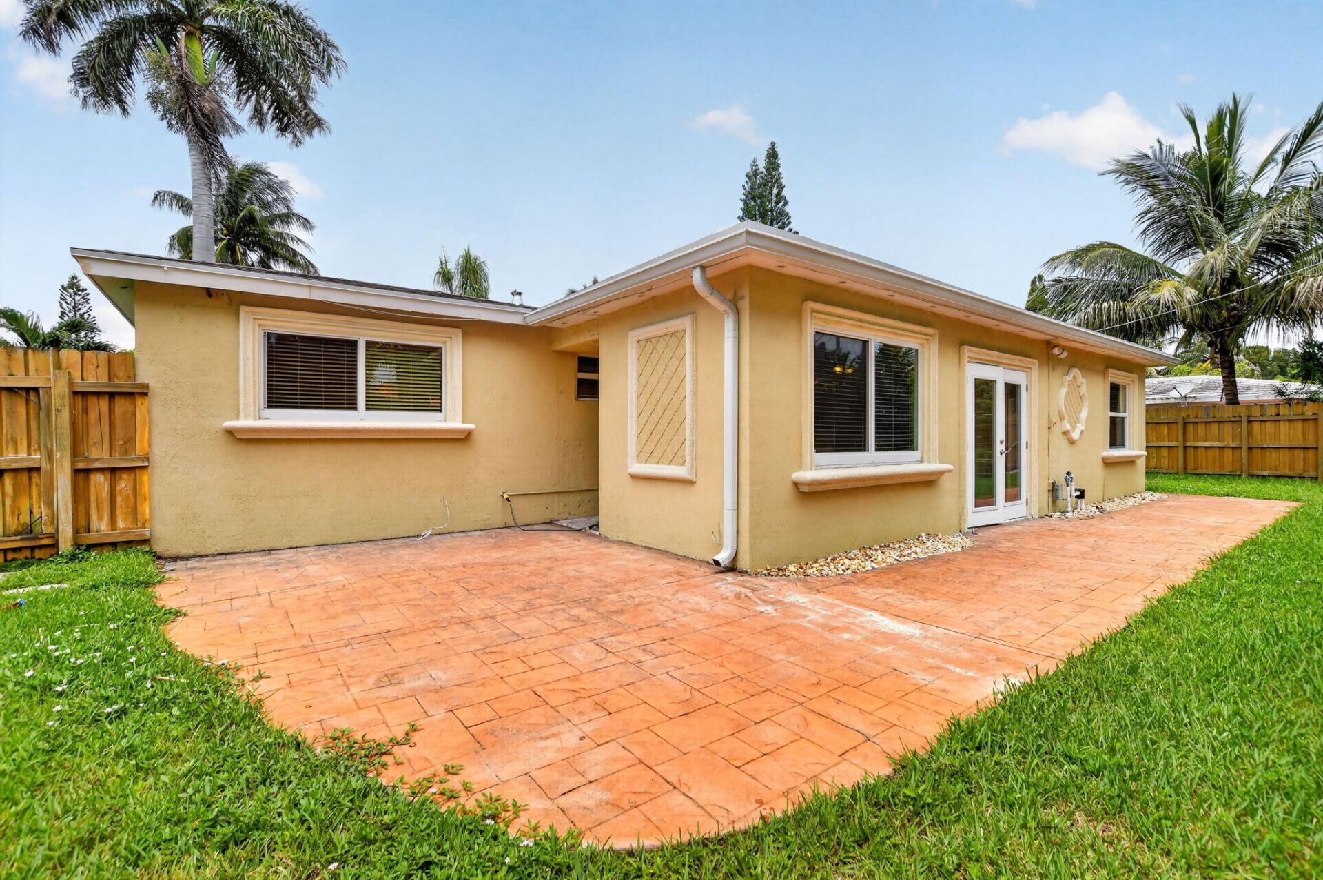 2250 NE 4th Court, Boca Raton, FL 33431 Photo
