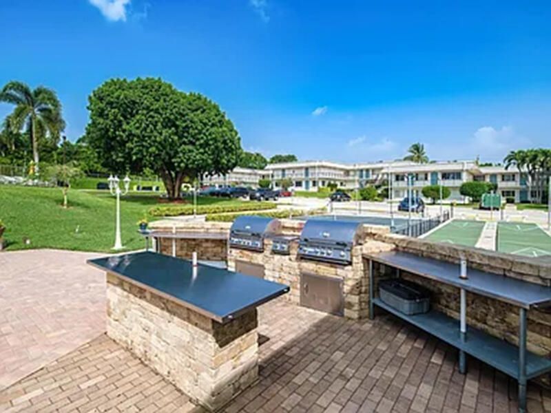 2920 Cynthia Lane, Unit 202, Lake Worth Beach, FL 33461 Photo