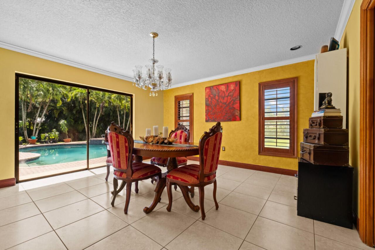 10010 NW 135th Street, Hialeah Gardens, FL 33018 Photo