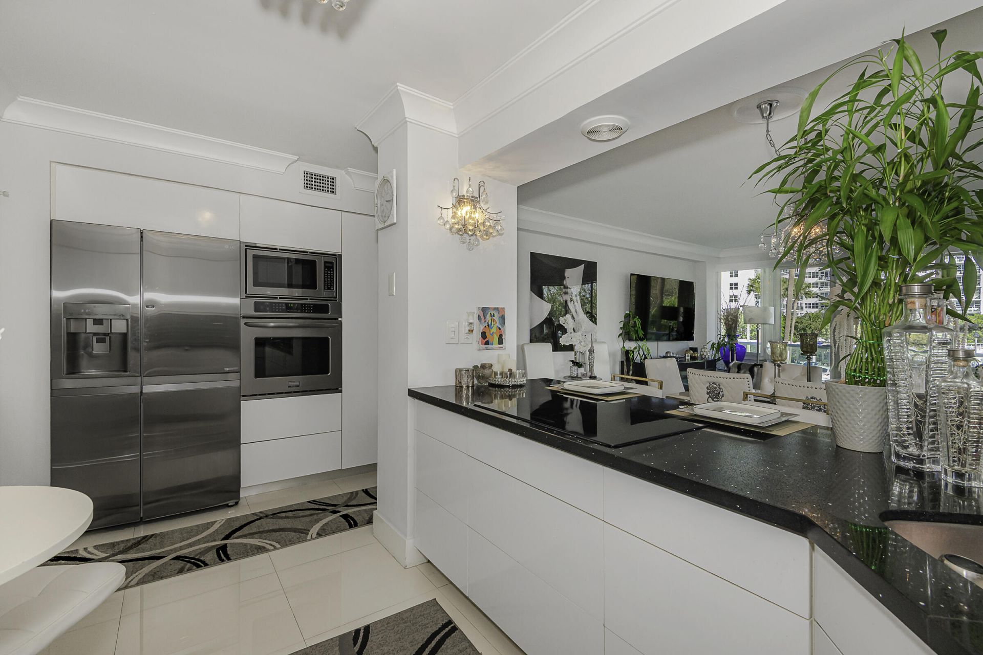 3233 NE 34th Street, Unit 215, Fort Lauderdale, FL 33308 Photo