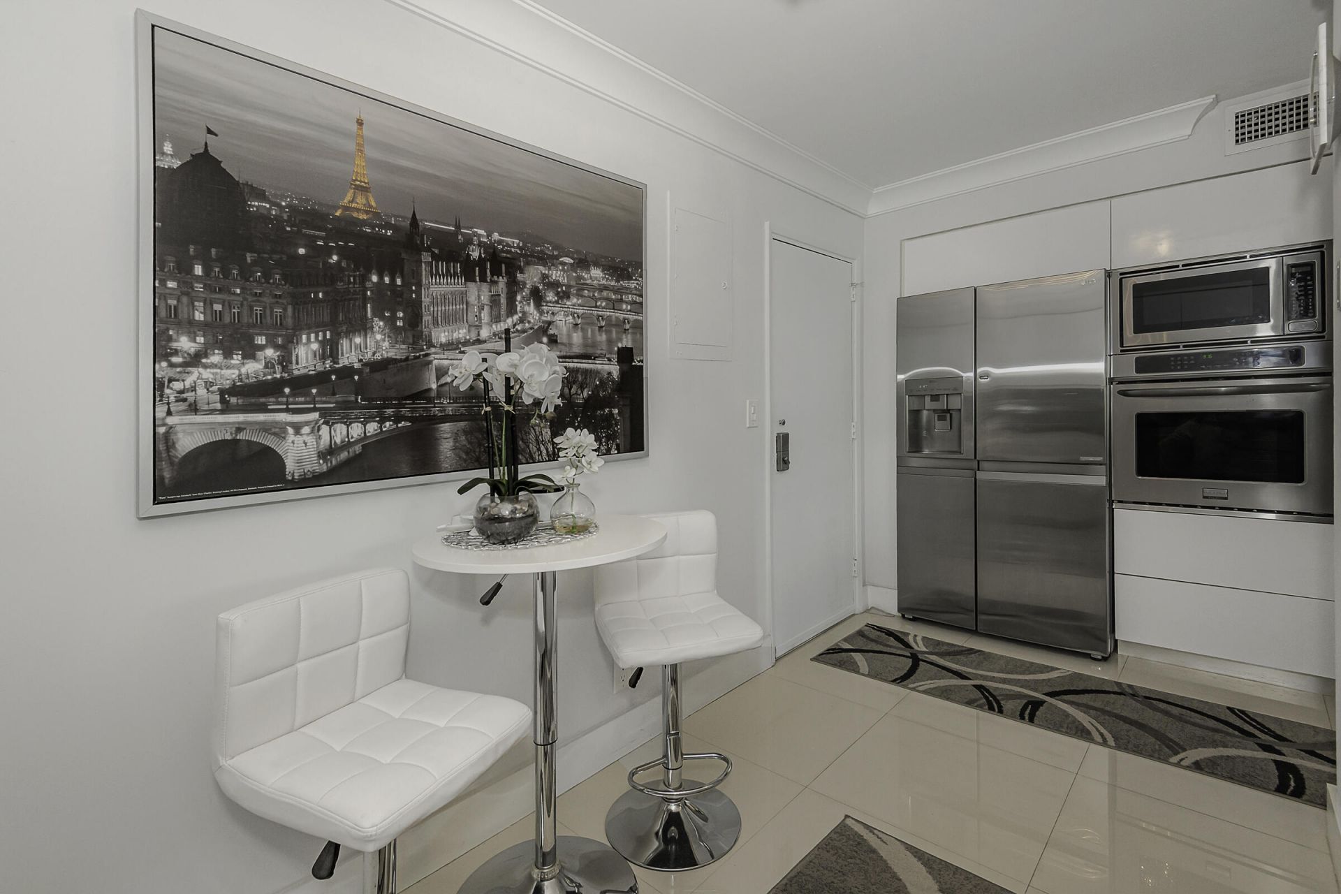 3233 NE 34th Street, Unit 215, Fort Lauderdale, FL 33308 Photo