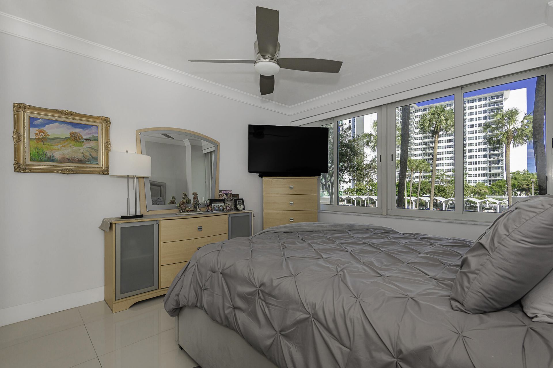 3233 NE 34th Street, Unit 215, Fort Lauderdale, FL 33308 Photo