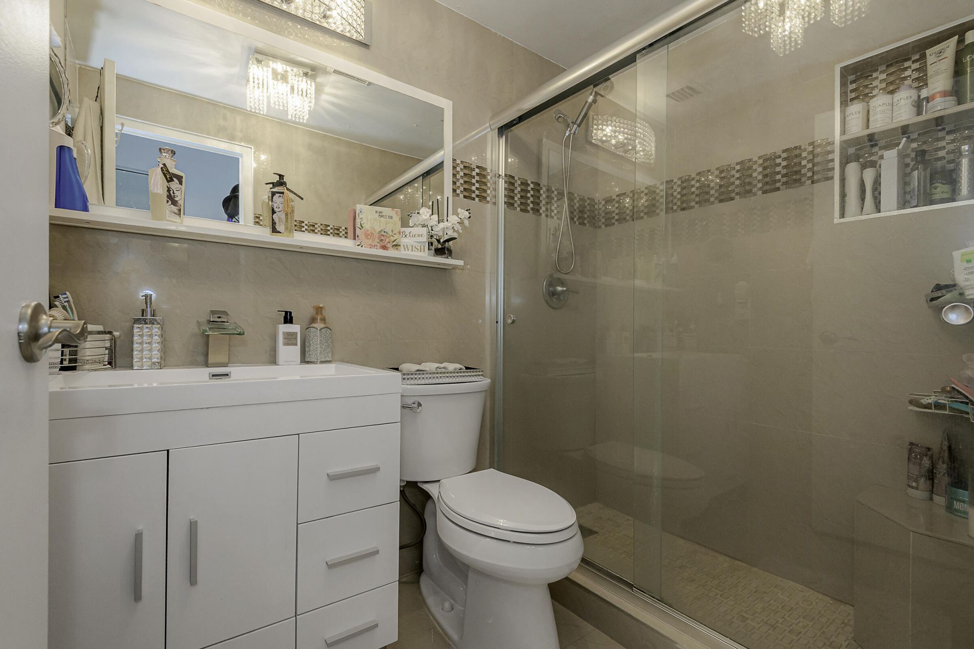 3233 NE 34th Street, Unit 215, Fort Lauderdale, FL 33308 Photo