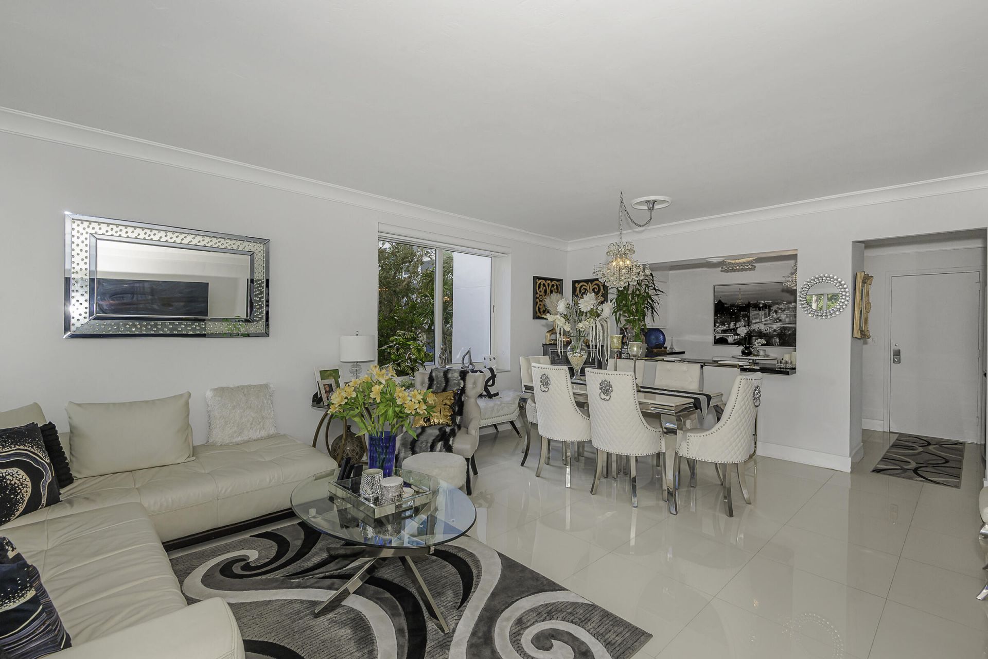 3233 NE 34th Street, Unit 215, Fort Lauderdale, FL 33308 Photo