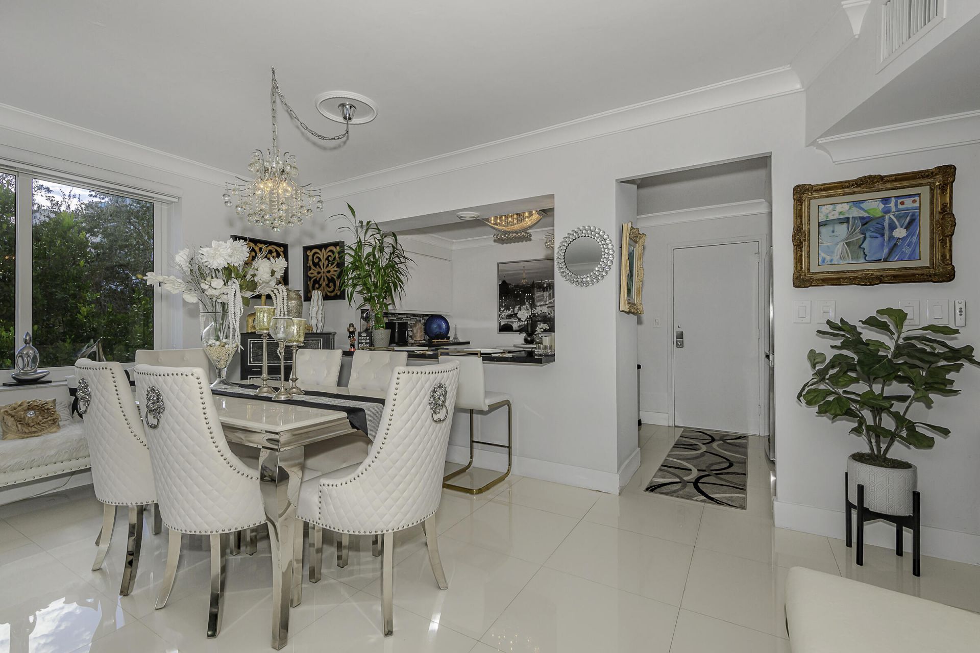 3233 NE 34th Street, Unit 215, Fort Lauderdale, FL 33308 Photo