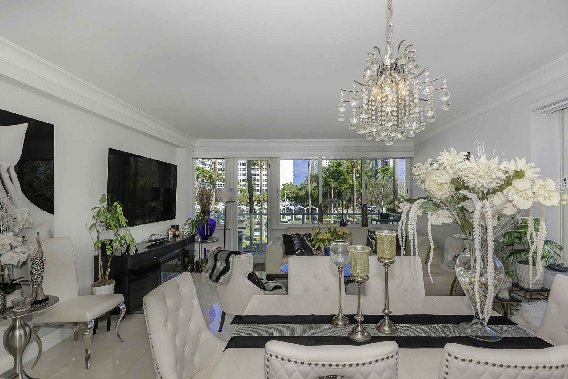 3233 NE 34th Street, Unit 215, Fort Lauderdale, FL 33308 Photo