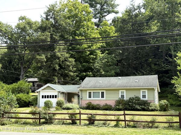 2946 New York 32 , Kingston, NY 12401