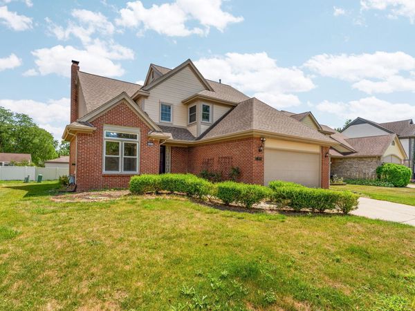 42070 Trent Drive, Canton, MI 48188