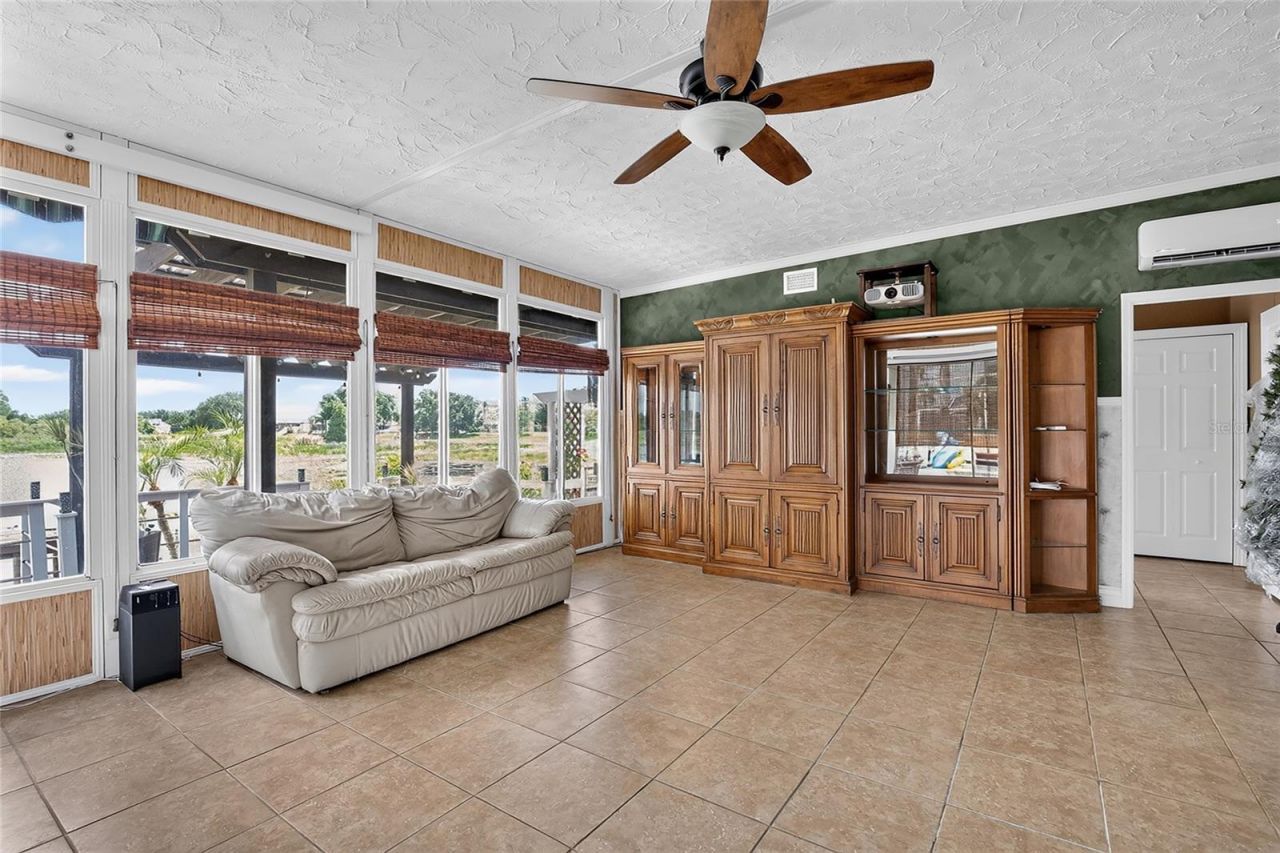 22523 Willow Lakes Drive, Lutz, FL 33549 Photo