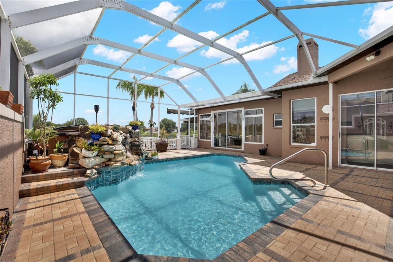 22523 Willow Lakes Drive, Lutz, FL 33549 Photo