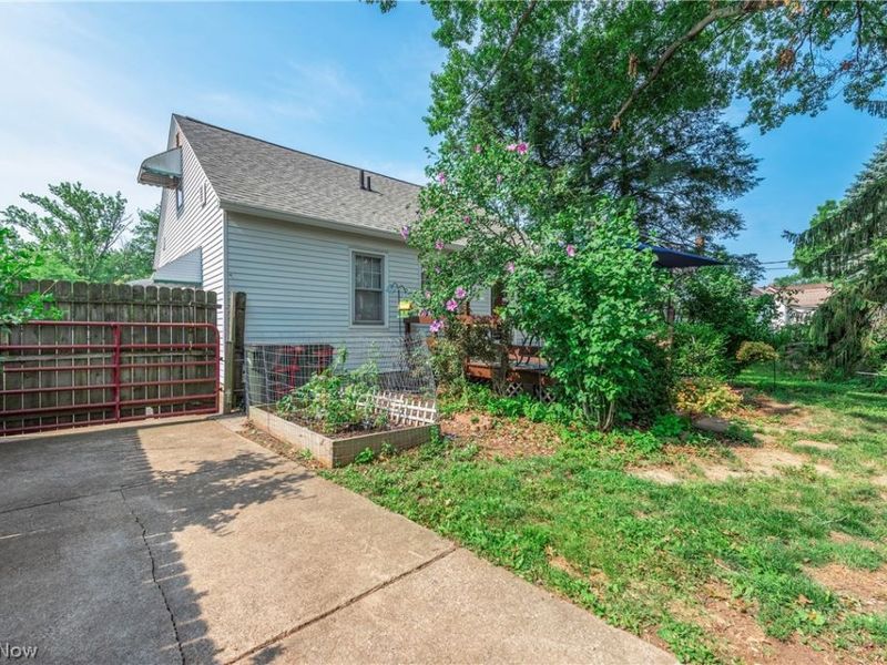 455 11th Street, Elyria, OH 44035 Photo 9