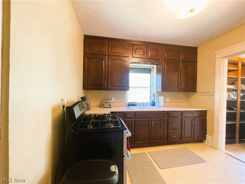 179 Jewett Street, Akron, OH 44305 Photo 8