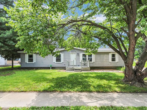 505 Stout Street , St. Joseph, IL 61873