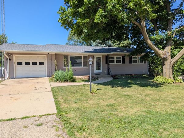 306 Richland Drive , Orangeville, IL 61060