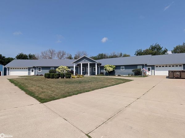 2495 Lone Tree Rd, Humboldt, IA 50548
