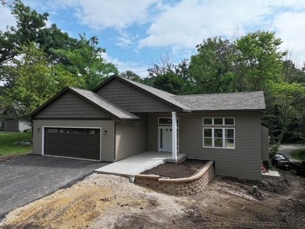 3006 N Whitetail Lane, Unit 24, Janesville, WI 53546