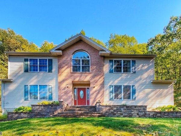 281 Kinnelon Rd, Kinnelon, NJ 07405