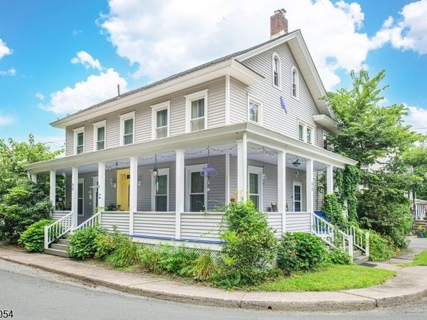 55 Valley St, Knowlton, NJ 07832